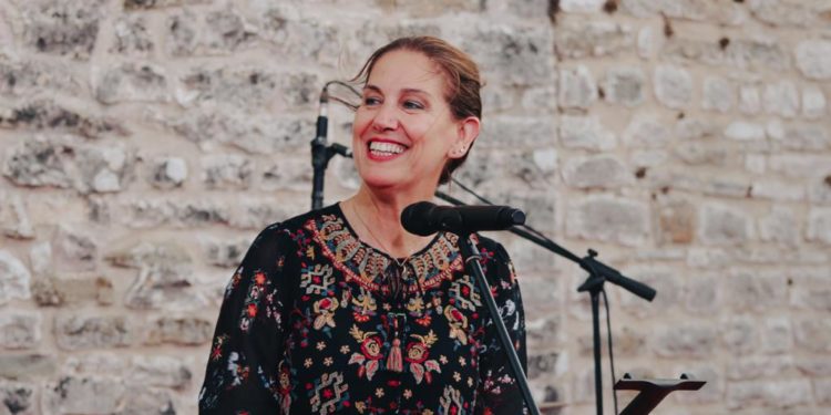 Për shokë të guximshëm!