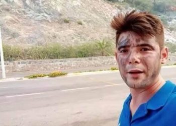 Historia prekëse e 25-vjeçarit në Turqi/Humbi jetën teksa ndihmonte zjarrfikësit të shuanin zjarret