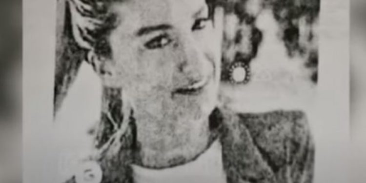 Hiqej si femër, por ishte një djalë. Njihuni me Klaretën që mashtroi emigrantin në FB dhe i mori 9 mln lekë