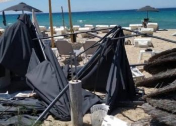 Stuhi rëre në Halkidiki, alarmohen pushuesit (FOTO)