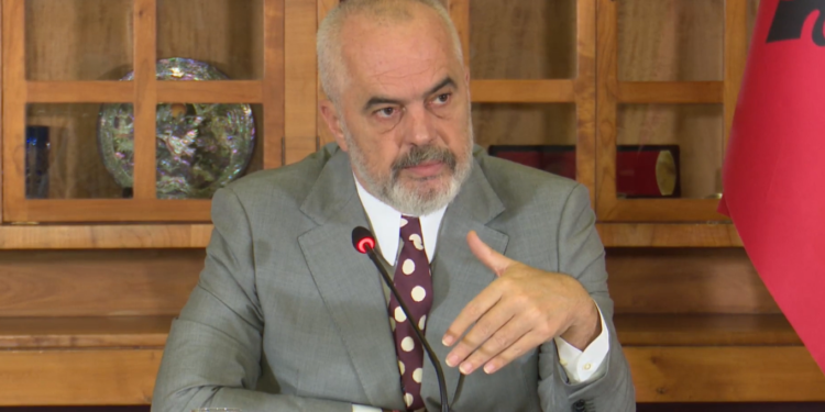 Rama ‘telendis’ drejtorët e policisë: Pronarët e lokaleve që nuk zbatojnë orën policore janë tutorët tuaj, ju tërheqin prej hunde për aktivitetin e tyre të paligjshëm