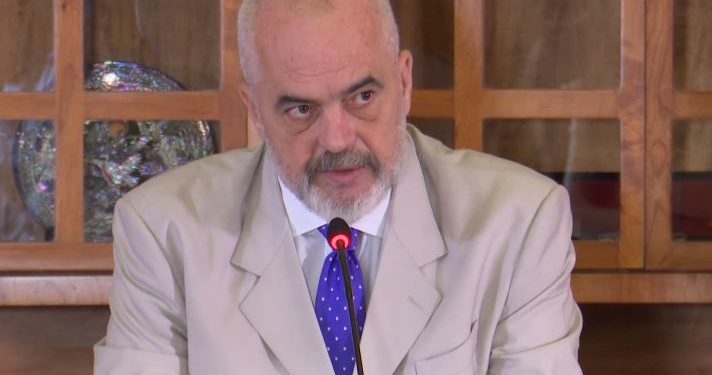 Pas kryebashkiakëve, Rama mbledh ministrat dhe drejtuesit e institucioneve qendrore: Përgjatë 2 viteve të fundit, 70% e prokurimeve publike me problematika