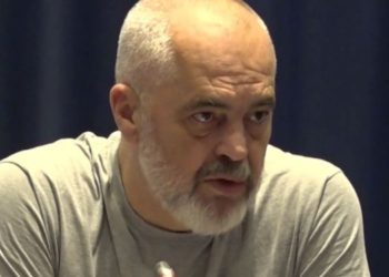 Rama batuta në Athinë: Jam kryeministri më i mirë në botë mes piktorëve. Shqipëria hyn në BE kur presidencën ta ketë Turqia