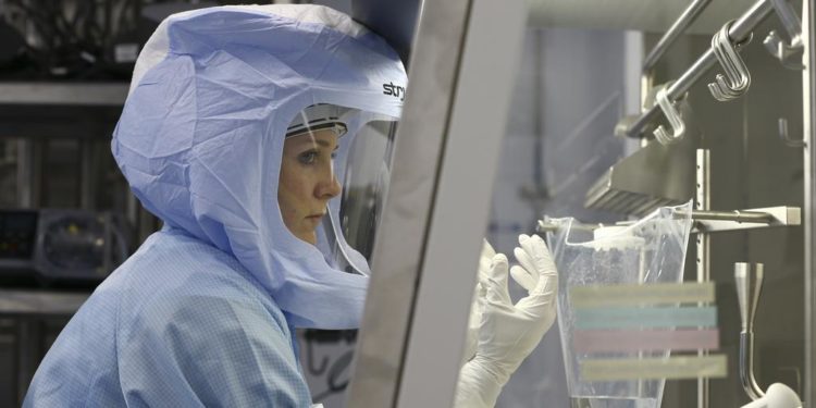 Mjeku amerikan: Varianti “Delta” do të jetë virusi më i rëndë me të cilin do të infektohen të pavaksinuarit