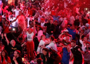 Festë kombëtare nëse Anglia e fiton Evropianin, 300 mijë nënshkrime për kërkesën unike të anglezëve