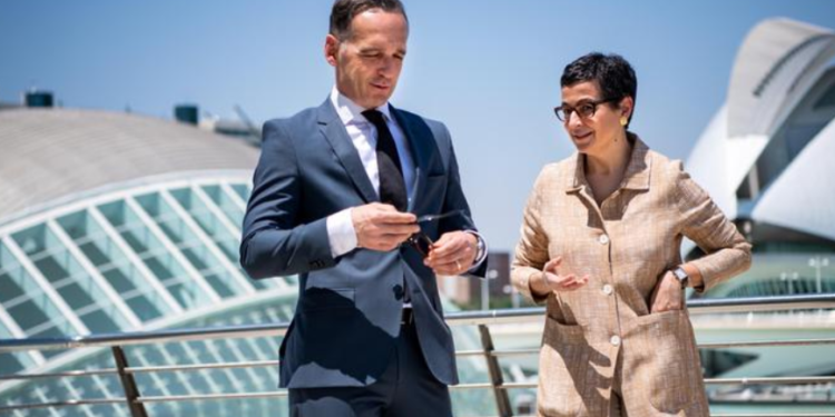 Ministrat e Jashtëm të BE kërkojnë çarmatimin bërthamor