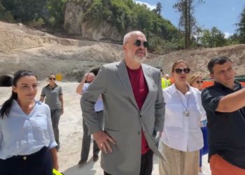 Rama në kantierin e rrugës Kardhiq-Delvinë, vetëm 35 metrat e fundit për hapjen e tunelit të Skërficës (VIDEO)