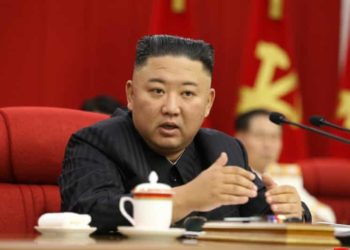 Kim Jong-un refuzon 2 milionë vaksina AstraZeneca