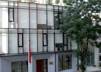 Ndërkombëtarët apel për shtyrjen e zgjedhjes së kreut të ri të AMA-s, Kuvendi nuk bën kthim pas. Ja kush është drejtuesi i ri