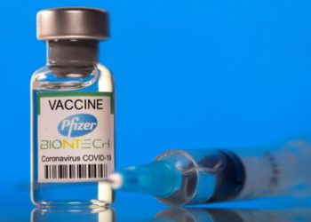 Ekspertët amerikanë: Doza e tretë e vaksinës nuk është ende e nevojshme