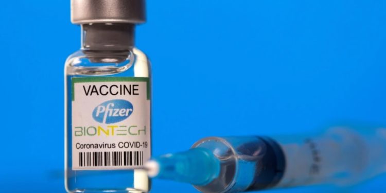 Ekspertët amerikanë: Doza e tretë e vaksinës nuk është ende e nevojshme