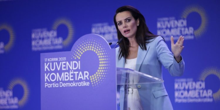 Grida Duma: Ta bëjmë Partinë Demokratike sërish të madhe dhe të fortë
