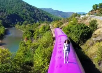 Treni i fundit i Elvana Gjatës dhe rruga e humbur drejt Europës