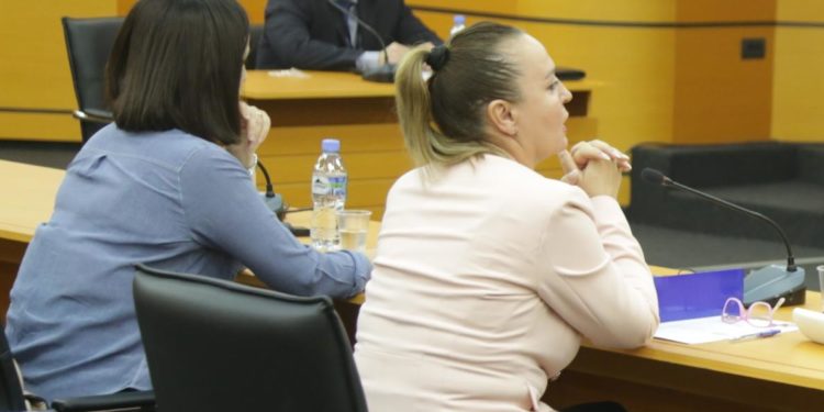 Truall në Sarandë, shesh ndërtimi në Dropull dhe vajza e shkolluar në Amerikë, gjyqtarja e Gjirokastrës, Mirela Iliopullo nuk justifikon dot pasurinë. Pritet shkarkimi të martën