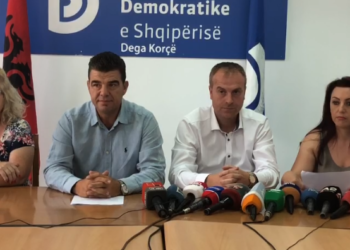 Shkrihet PD e Korçës, dorëhiqen dorëhiqen 13 anëtarët e Kryesisë: Basha e ka bërë partinë klienteliste, po zerohen kontributet e demokratëve