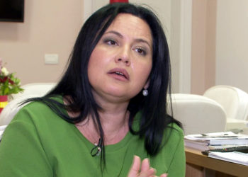 Mori ryshfet 1 mijë Euro, një celular dhe një arkë me peshk/ Përgjimet që ‘fundosën’ ish-zv.ministren Rovena Voda