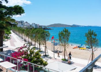 Shfrytëzonin fëmijët e tyre për të lypur në Sarandë, ndalohen dy gratë nga Gjirokastra