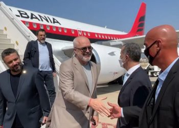 Rama e Çuçi në Liban, pritet riatdhesimi 5 grave dhe 14 fëmijëve shqiptarë që mbaheshin peng në kampet e Sirisë (VIDEO)