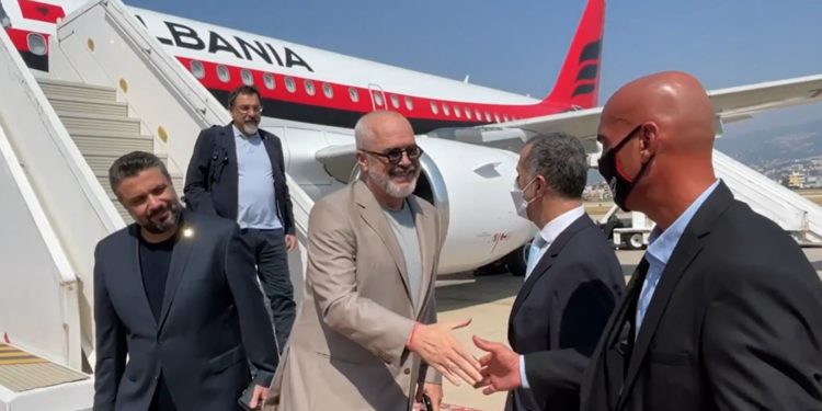 Rama e Çuçi në Liban, pritet riatdhesimi 5 grave dhe 14 fëmijëve shqiptarë që mbaheshin peng në kampet e Sirisë (VIDEO)