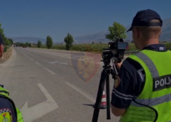 Gjirokastër/ Policia në terren për garantimin e sigurisë rrugore, vendos 820 masa administrative dhe arreston 1 drejtues mjeti