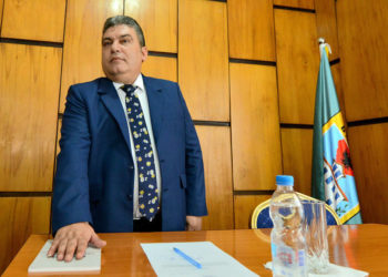 “Mbushe shpejt tani makinën me ‘3 teta’, është çuni i shefit”, si shpërdorohej nafta në Bashkinë Lushnje