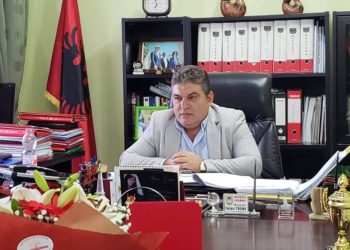 PERGJIMET: Na ka thirrur SPAK, drejtori na ka bërë 20 herë mbledhje se çdo themi! Na ka dalë garant Fatos Tushe