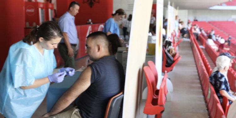 Ja çfarë mund të bësh pasi të jesh vaksinuar plotësisht