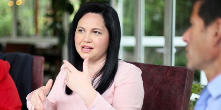 PERGJIMET/ Avokatja që do punësohej: Rovena më tha mjafton të fus këmbët në Ministri, se pastaj më rrisin në detyrë