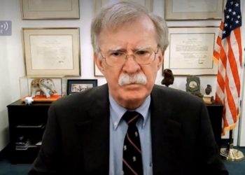 Ish-këshilltari i Trump: Me Vuçiçin dhe Thaçin kemi diskutuar për shkëmbimin e territoreve