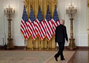 Zëri Amerikës: Biden vendos t’i qëndrojë afatit të 31 gushtit për tërheqjen përfundimtare nga Kabuli
