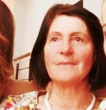 Zjarri në banesë rezultoi fatal, kush është 60-vjeçarja nga Gjirokastra, që ndërroi jetë 8 ditë pas të shoqit (FOTO)