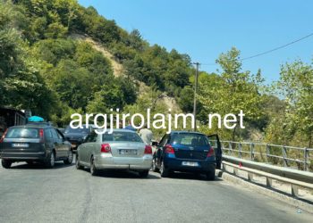 Aksident te Uji i Ftohtë në Tepelenë (FOTO)