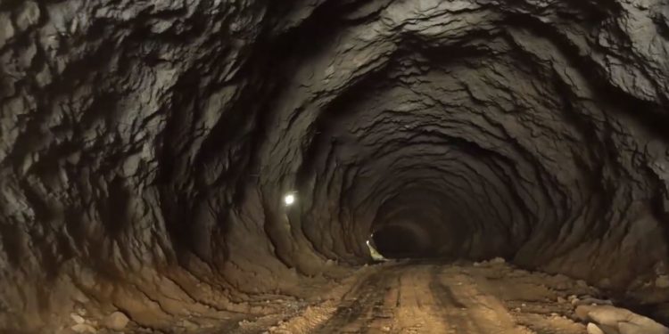 Hapet tuneli i Skërficës, nyja lidhëse e rrugës strategjike Kardhiq-Delvinë (VIDEO)