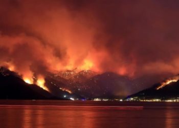 98 zjarre masive nën kontroll, të paktën 6 viktima në Turqi