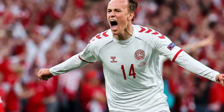 Ferrero “çon” Damsgaard te Roma: Është më i mirë se Xhaka, me telefononi!