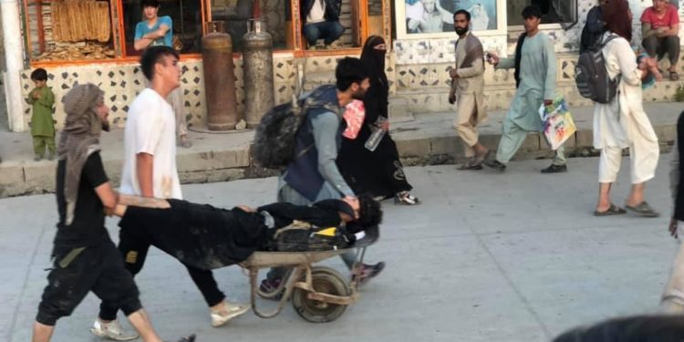 Skena lufte në Kabul/ Dy shpërthime kamikaze tek aeroporti (FOTO)