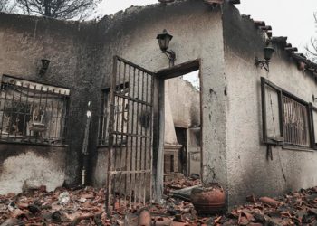Mbi 300 shtëpi shkrumb e hi në Atikë, pamje të rënda nga Greqia (FOTO)