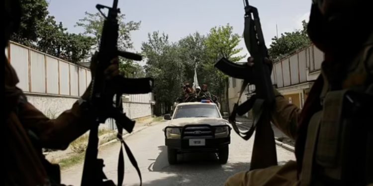 Trump: Nëse nuk na kthejnë armët, duhet t’i bombardojmë talebanët