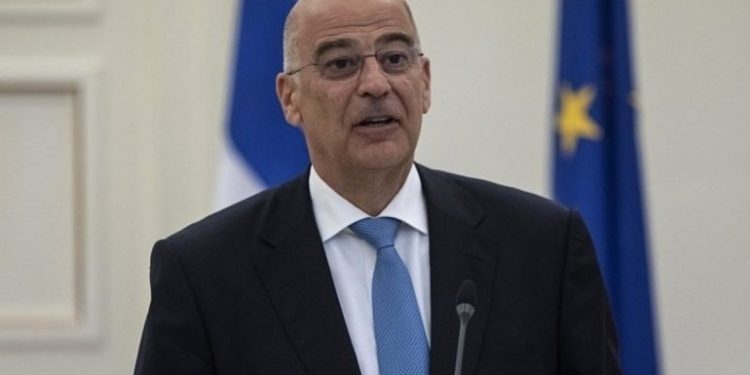 Dendias: Mirënjohje vendeve që po ndihmojnë Greqinë për përballimin e zjarreve