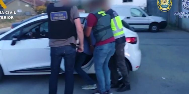 Drejtonte trafikun e drogës, arrestohet e moshuara në Portugali