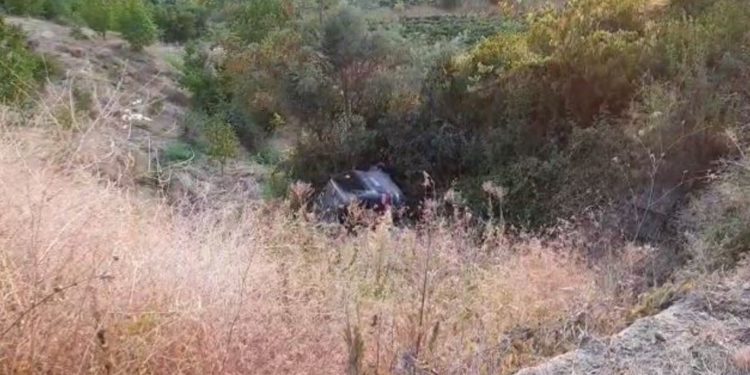 Po kthehej nga pelegrinazhi në malin e Tomorrit dhe ra në humnerë, shoferi: Më shpëtoi Zoti