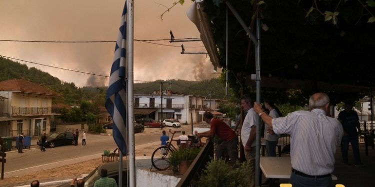 Shqiptarët në Greqi bëhen bashkë, mbledhin ndihma për të prekurit nga zjarret: Nuk ekziston më “ata dhe ne”, jemi bashkë!