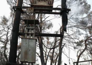 Situata me zjarret në Greqi, disa zona në Atikë do të mbesin pa energji elektrike