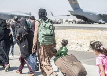 Frikë për sulme terroriste në aeroportin e Kabulit