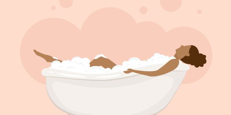 Çfarë thotë dermatologjia, sa herë në javë duhet të laheni