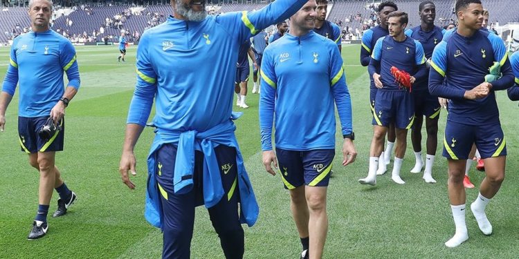 Harry Kane nuk paraqitet në stërvitje, Manchester City gati të përfitojë
