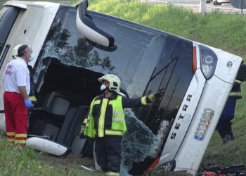 Aksident i frikshëm, humbin jetën 8 persona dhe dhjetëra të tjerë janë lënduar