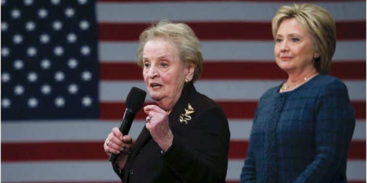 Strehimi i afganëve, ish-sekretarja e Shtetit në SHBA falenderon Shqipërinë