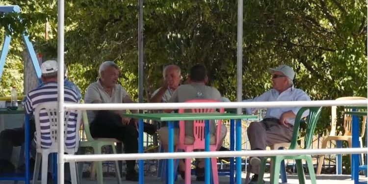 Emigracioni zbraz fshatrat e Dropullit (VIDEO)