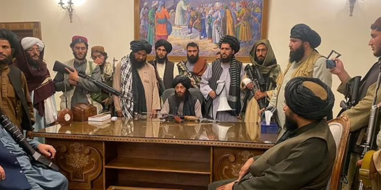 Ish-i dënuari i Guantanamos emërohet ministër i Mbrojtjes nga talebanët